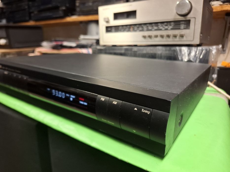 Tuner Harman/Kardon TU-9200