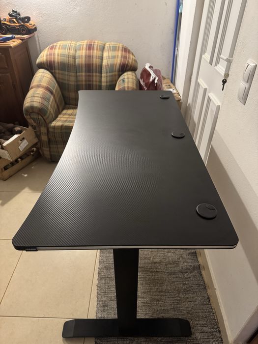 Secretária Gaming com leds JYSK