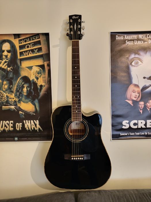 Guitarra semi acústica Cort