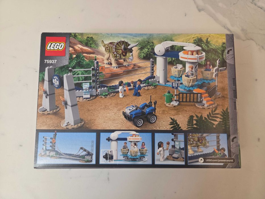 LEGO 75937 Atak Triceratopsa