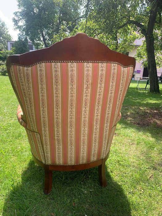 Wygodne fotele, sofa i  ława, które ozdobią Twój salon