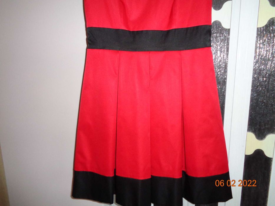 Sprzedam sukienkę .