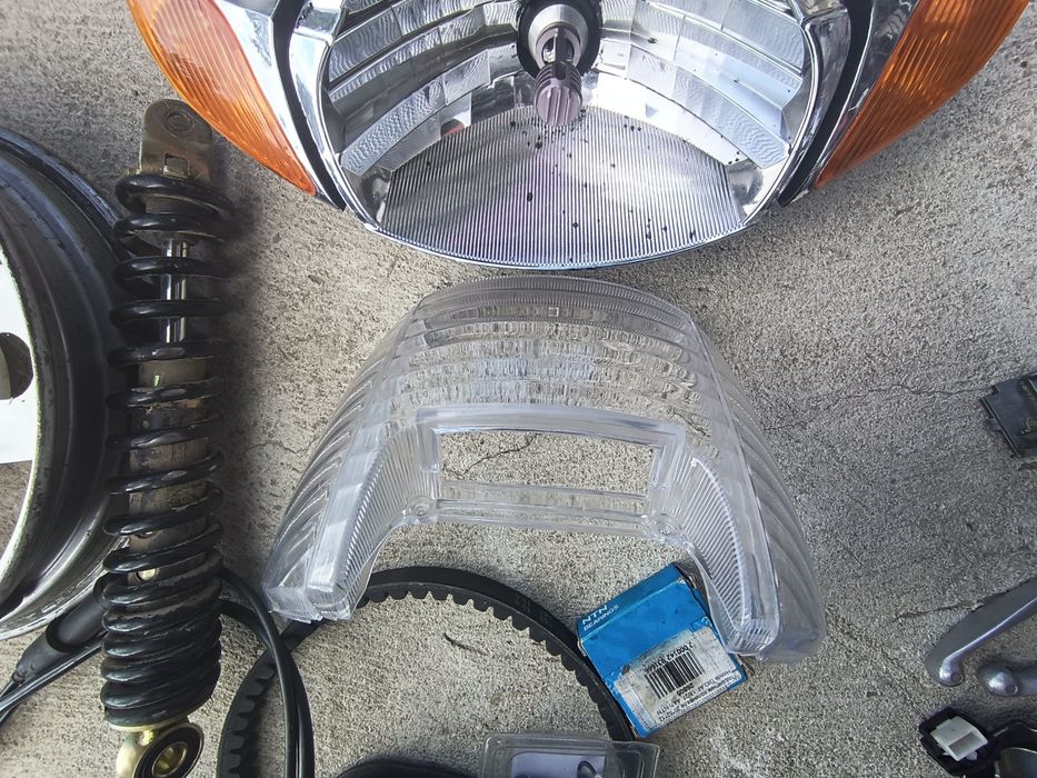 Деталі на Honda dio