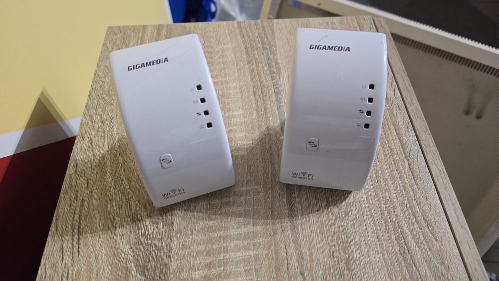Gigamedia wifi repeater