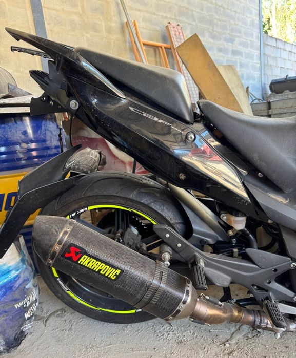 Honda CBF 1000 batida