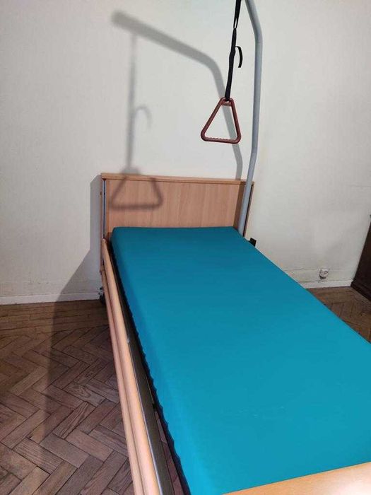 Cama articulada eléctrica da Sensicare + colchão anti-escaras - VISEU
