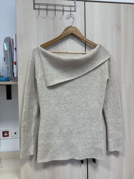 Sweter nowy basic klasyczny