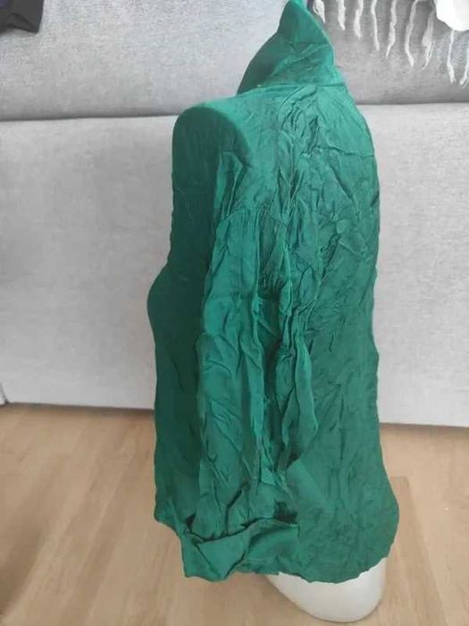 Camisa Verde Esmeralda com Textura Crinkle – Versátil e Prática atelier91