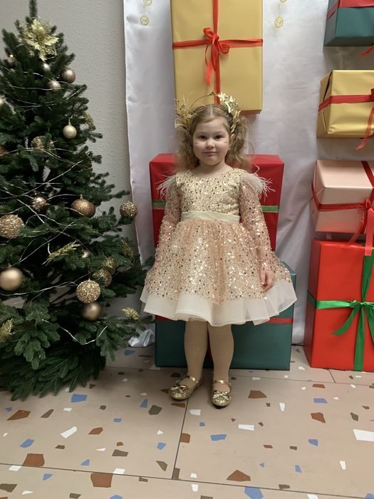 Сукня святкова для дівчинки