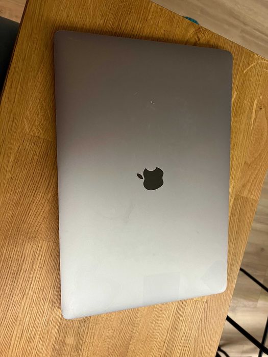 Macbook pro 16-inch 1500 zlt