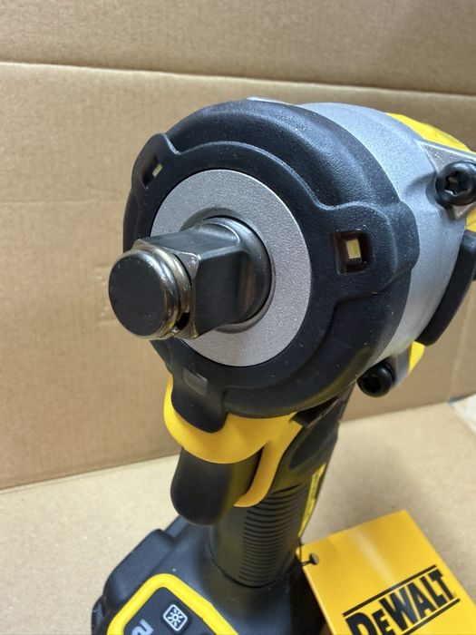 Гайковерт безщітковий DeWalt DCF921