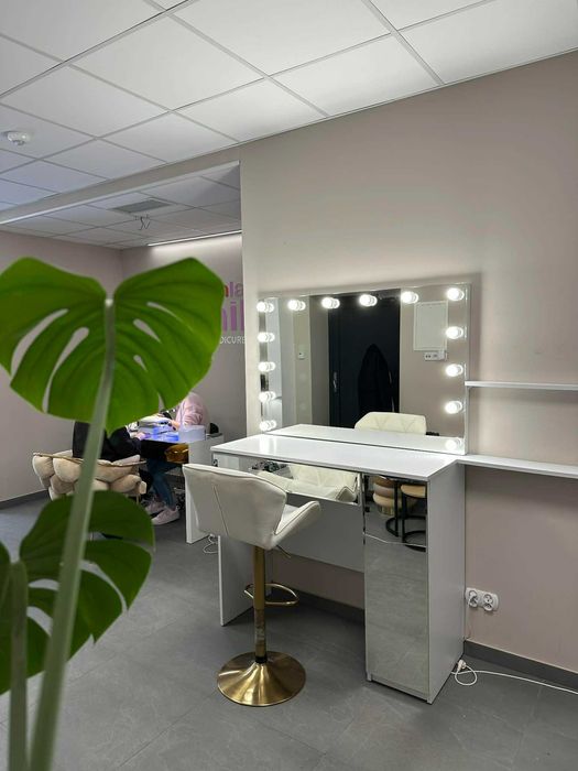 podnajme stanowisko do make up