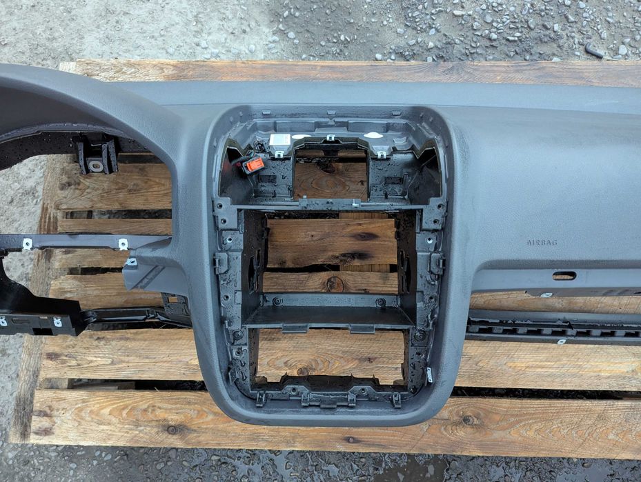 Торпедо Панель AIRBAG Консоль ВАГ WAG VOLKSWAGEN GOLF V Гольф 5 Jetta Джета