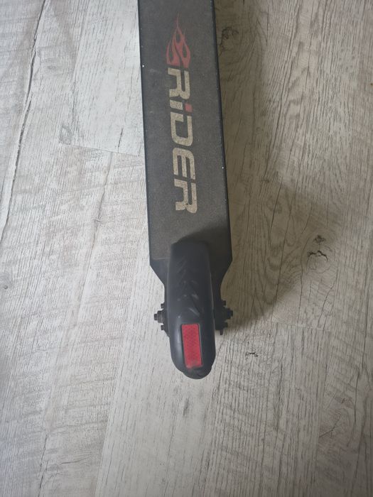 Hulajnoga elektryczna Rider