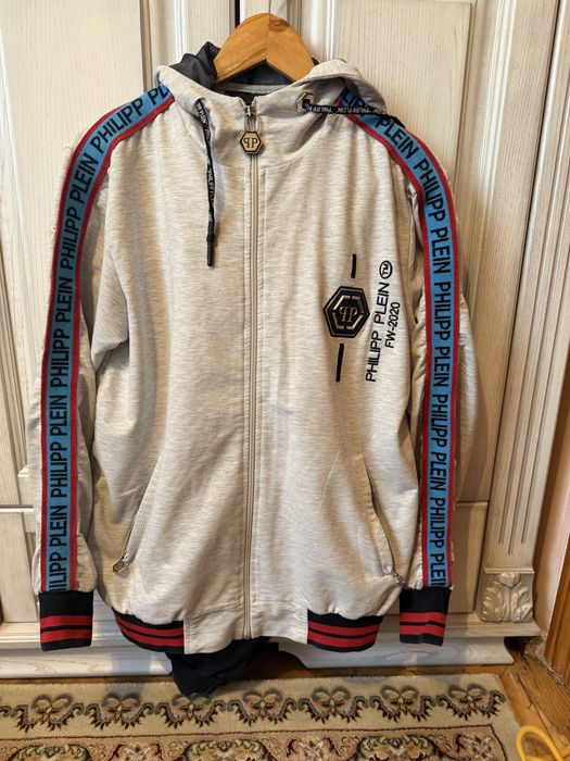 Продам спортивний костюм на хлопчика Philipp Plein. Розмір -176