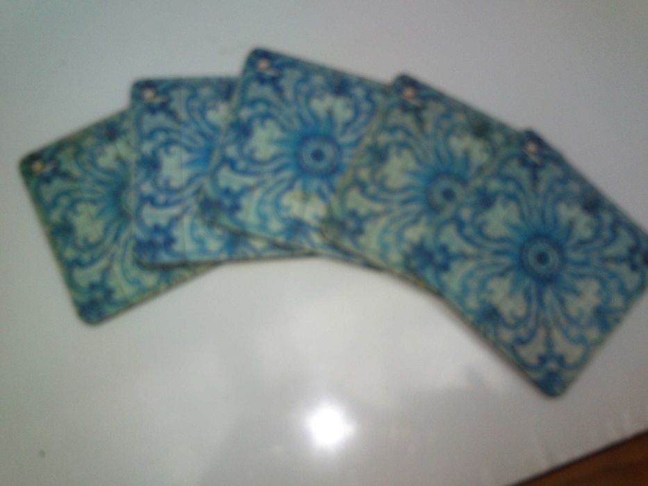 TAP Cup Stands64739001726211120