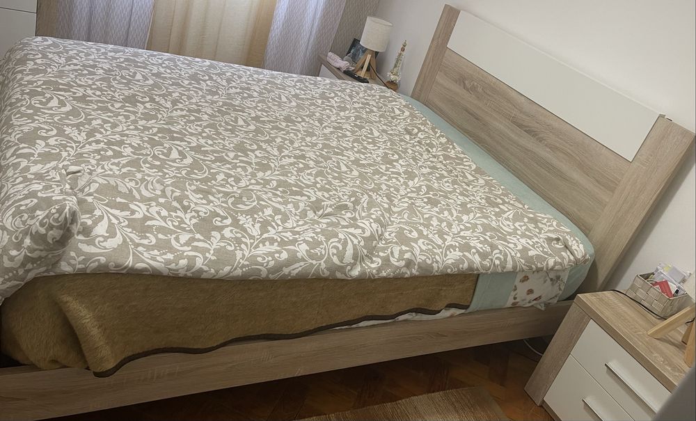 Cama de casal 150x200