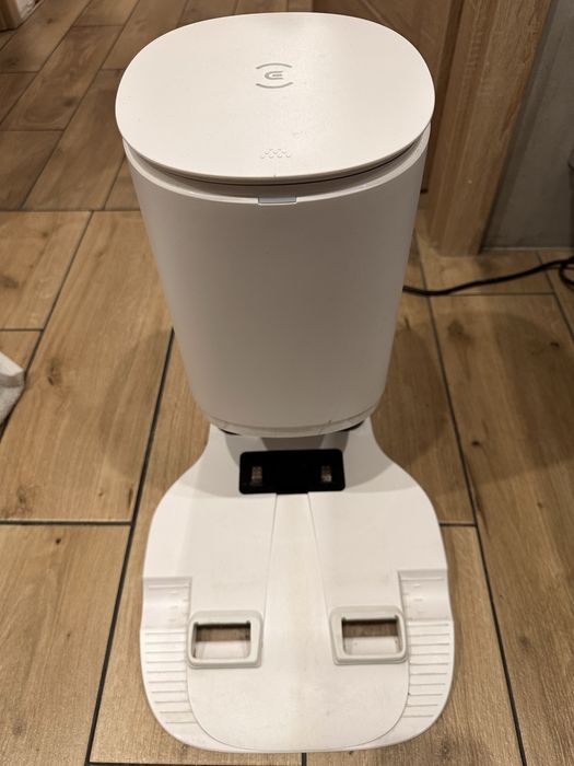 Odkurzacz deebot robot sprzątający