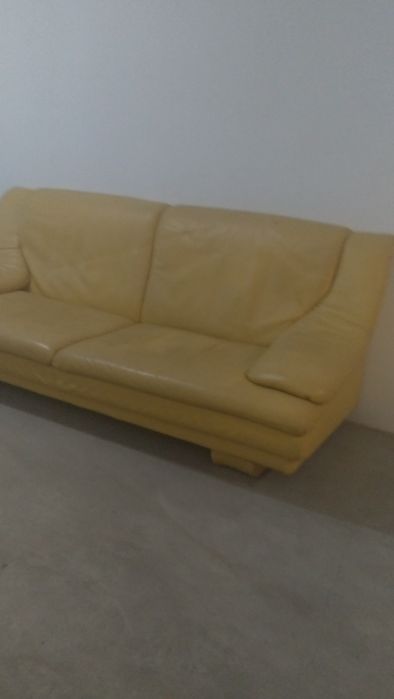 Sofá em pele Divani Divani