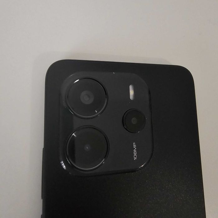 Xiaomi Redmi Note 14 (8gb ram)