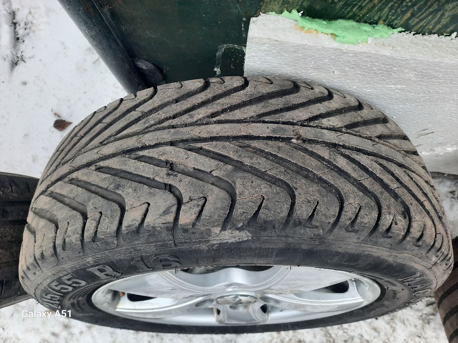 Диски з літньою резиною r 16 215/55