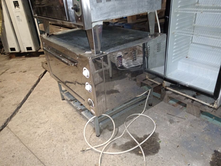 Печі духовки для кухні