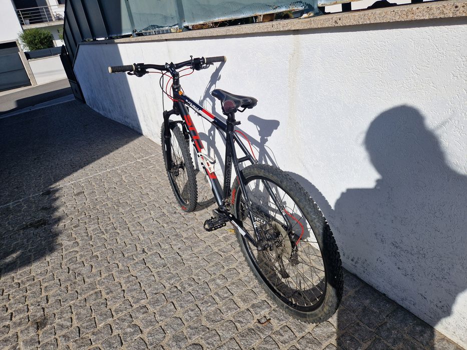 Bicicleta Focus Black hills como nova