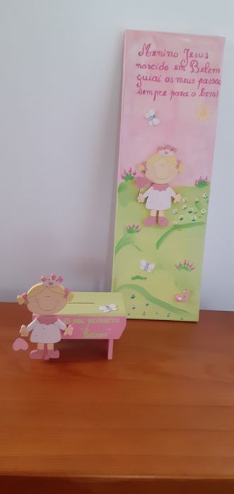 Quadro e mealheiro menina