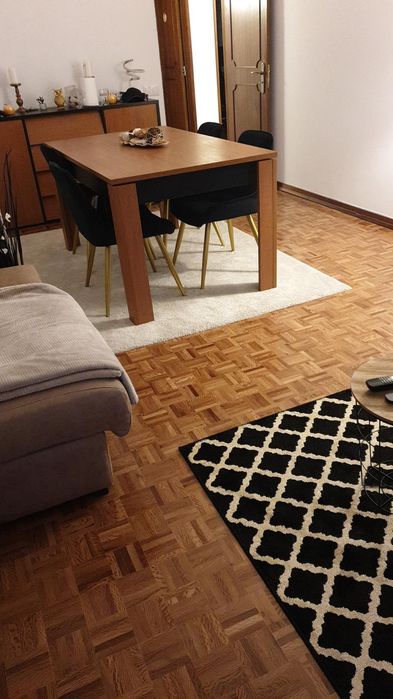 Vendo conjunto mobilia - mesa de jantar extensível + 3 módulos do conjunto