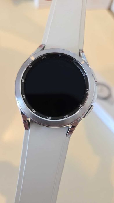 Samsung Galaxy Watch 4 Classic (Como Novo) 42mm