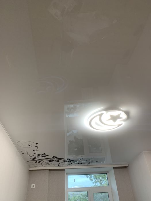 Натяжные потолки