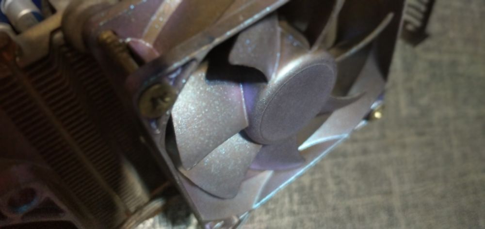 Видеокарта gtx 660 Gigabite 2gb Точно работает. Любые тесты.