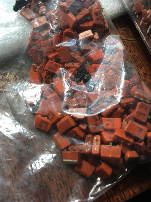 Кнопка мікрік МП9 та схожі посоібнена лігатура для афінажу