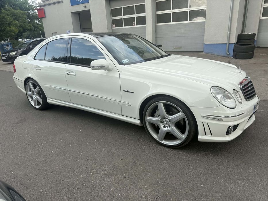Mercedes w211 6.3 Amg
