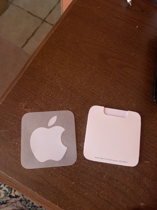 Наклейка Apple