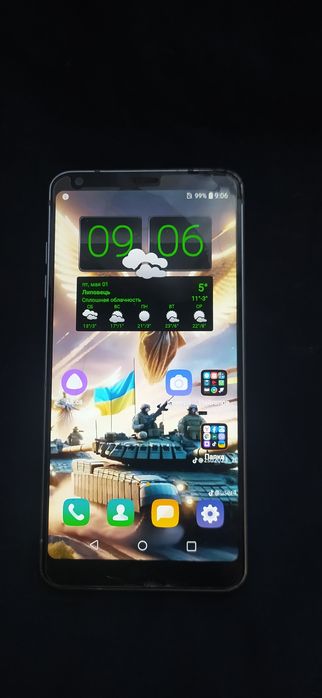 LG G6 plus 4/128gb.