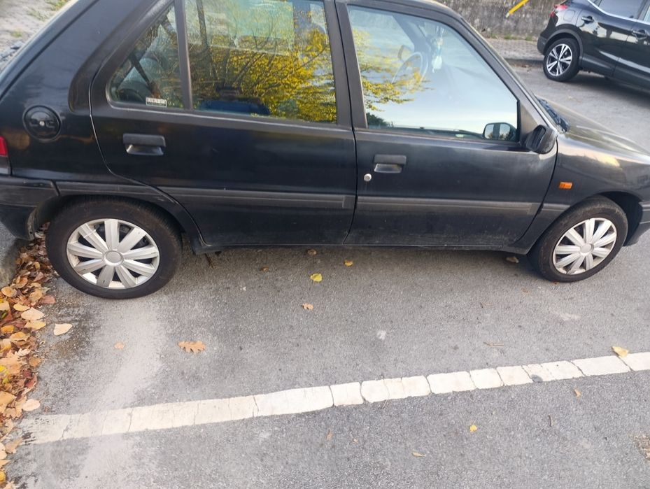 Peugeot 106 1.0 xt foto 2
