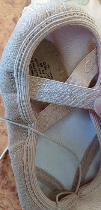 Чешки , балетки  " Сареsio" для танців