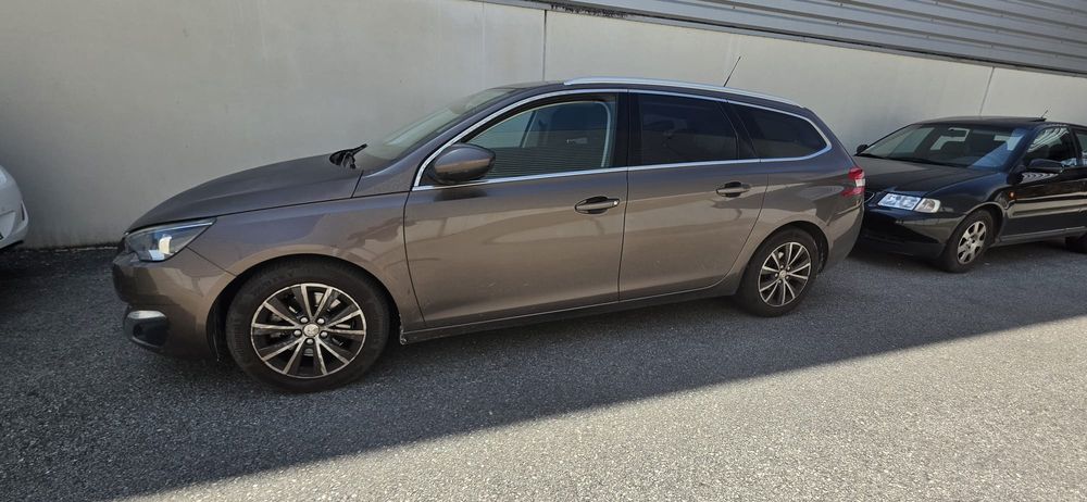 Peugeot 308 SW 2.0 BlueHdi  150cv – 2014