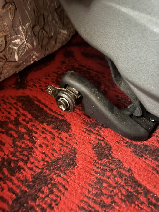 Передні сидіння audi a6c5 електро