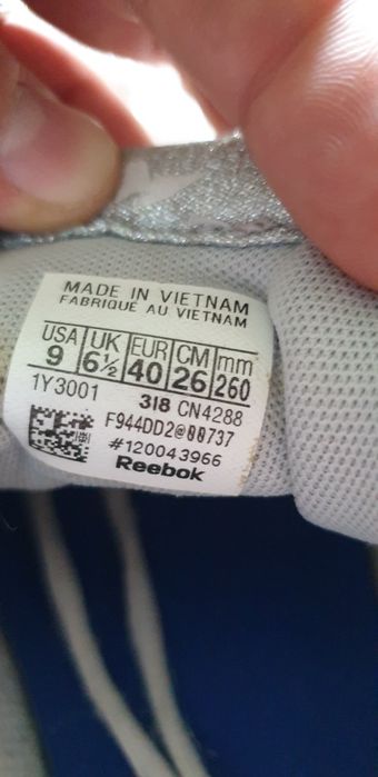 Buty Reebok zamsz roz.40