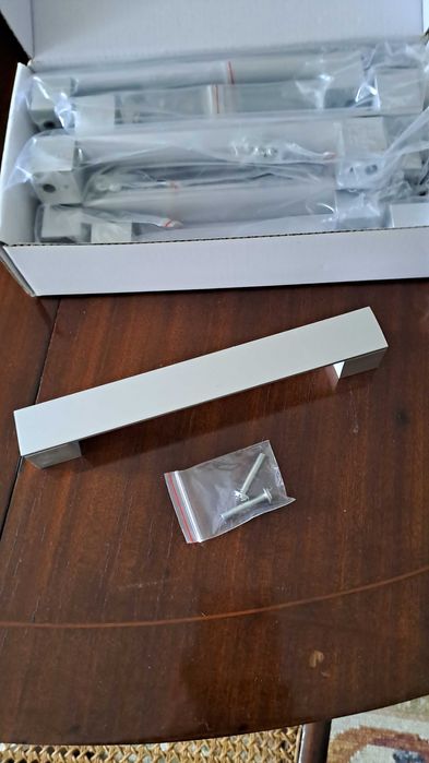 Puxadores armário cozinha (32x)