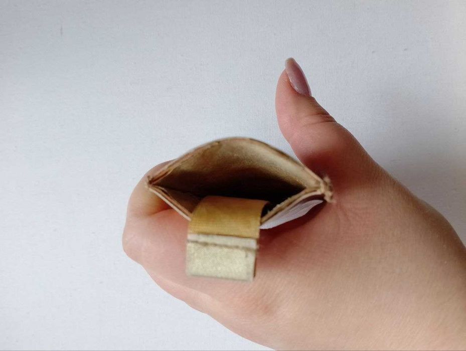 Чехол для кнопочного телефона золотистый