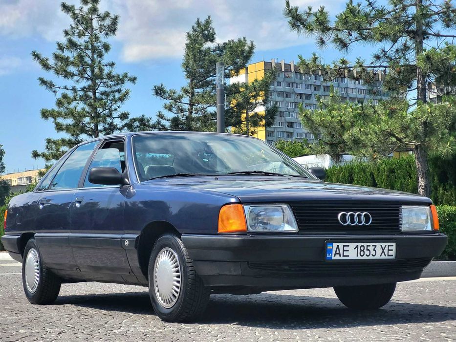 AUDI-100 C3- exclusive-Old Car