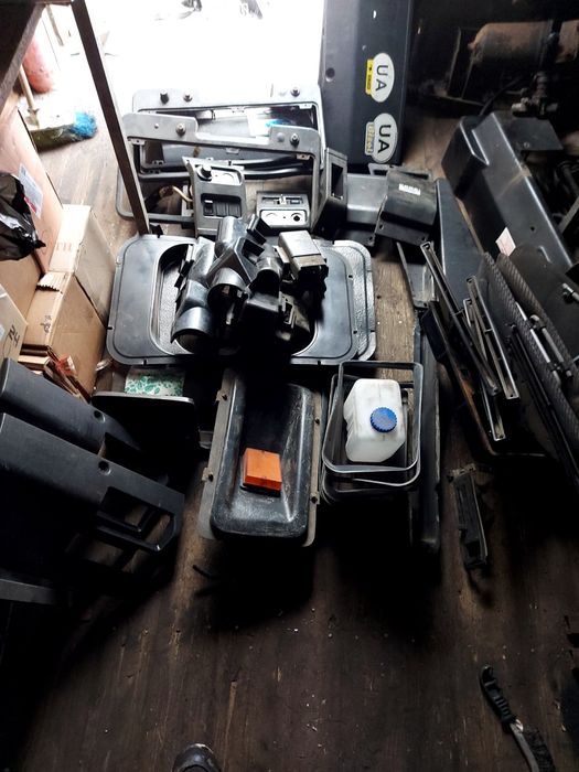 Пластик кабіни зил 5301 бичок 4331