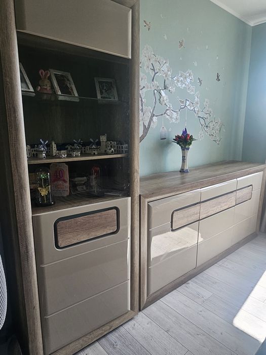 Sprzedam zestaw solidnych mebli TRIZANO – 900 zł (
