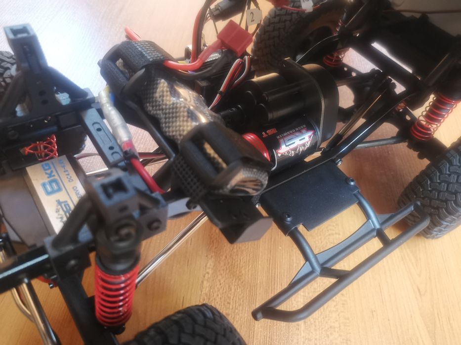 Jimmy RC Jipe SUV  RGT Rock Cruiser RC4 1/10 RGT 136100 versão V3 4x4