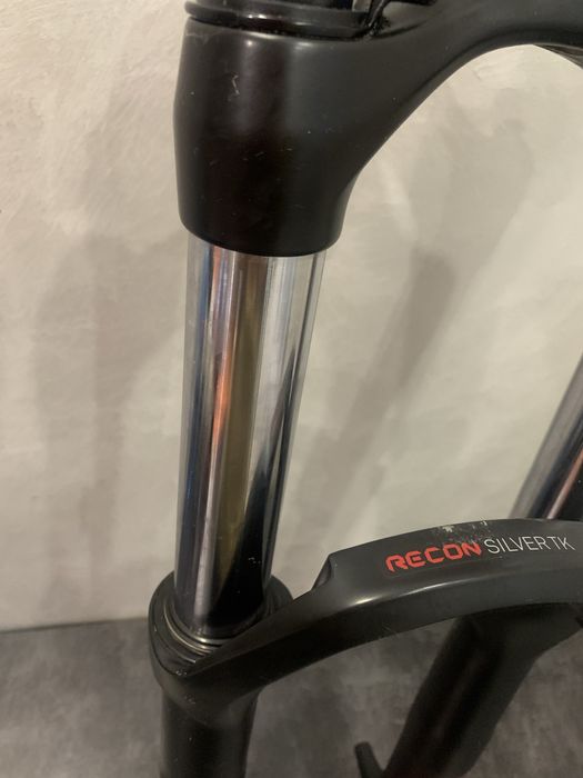 Вилка велосипедна ROCK SHOX REKON 26.