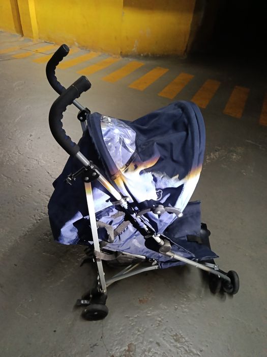 Carrinho de Bebé Dobrável – 14€
