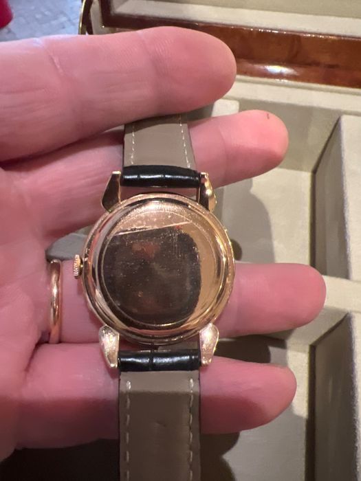 Relógio ouro movado